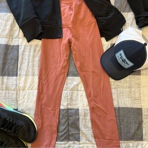 Lululemon Wunder Train HR Crop Leggings - Size 2